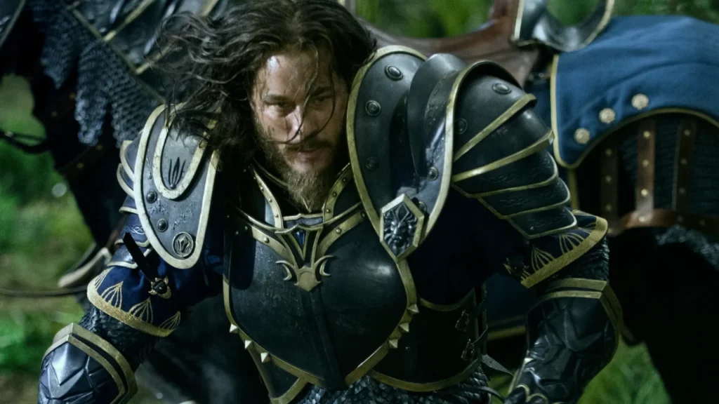 Travis Fimmel em cena de Warcraft - O Primeiro Encontro de Dois Mundos.